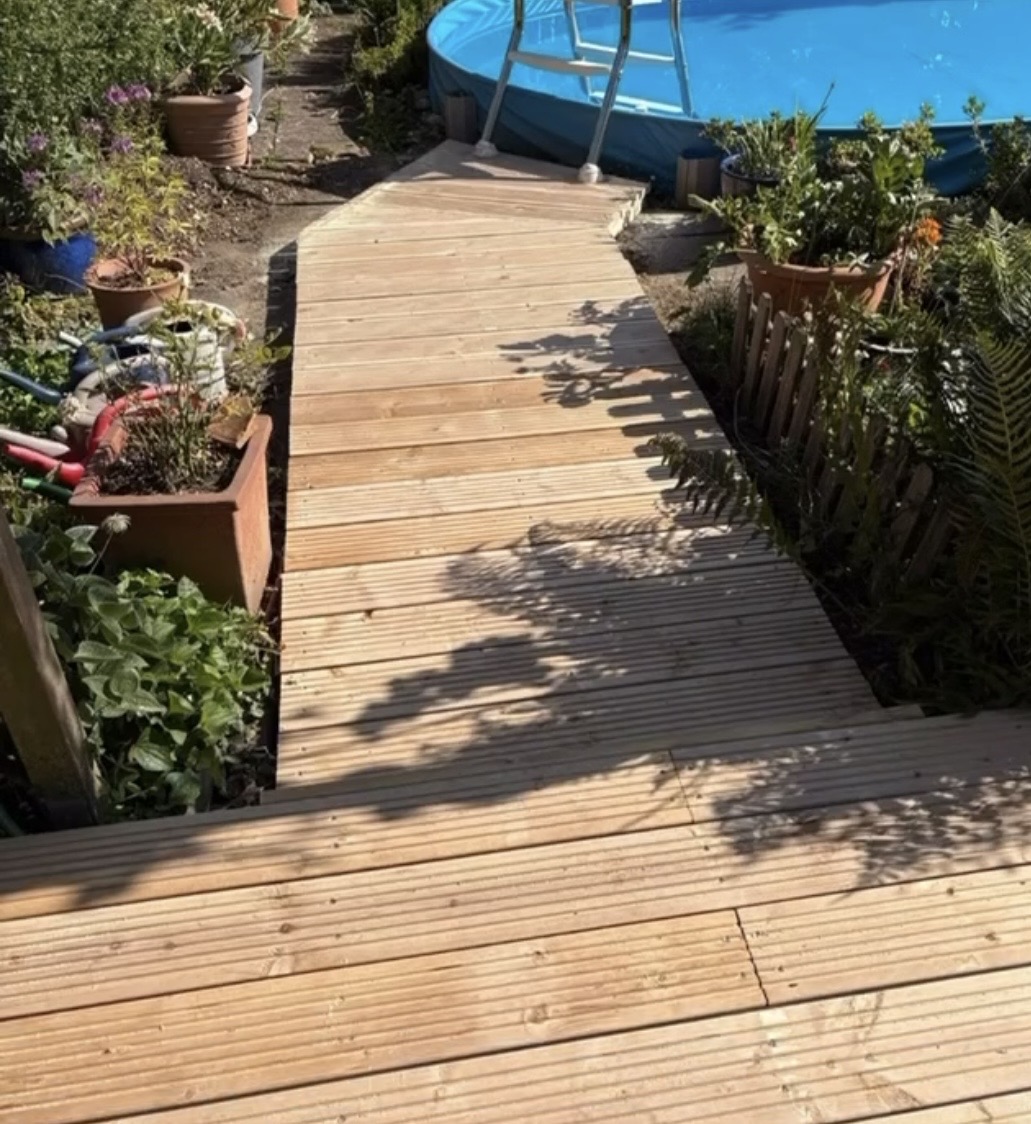 Holzweg - Pool